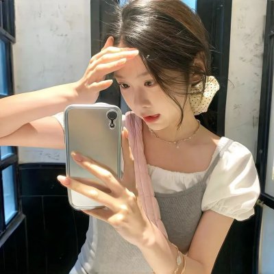 闭上眼睛活着很容易